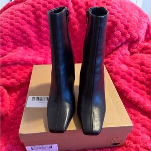 Steve Madden Black Square-Toe Mid-Calf Leather Boots